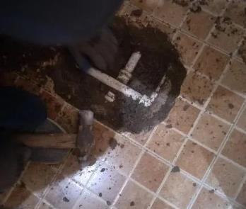 沛县卫生间漏水维修公司为您分享下卫生间渗水如何处理及注意事项